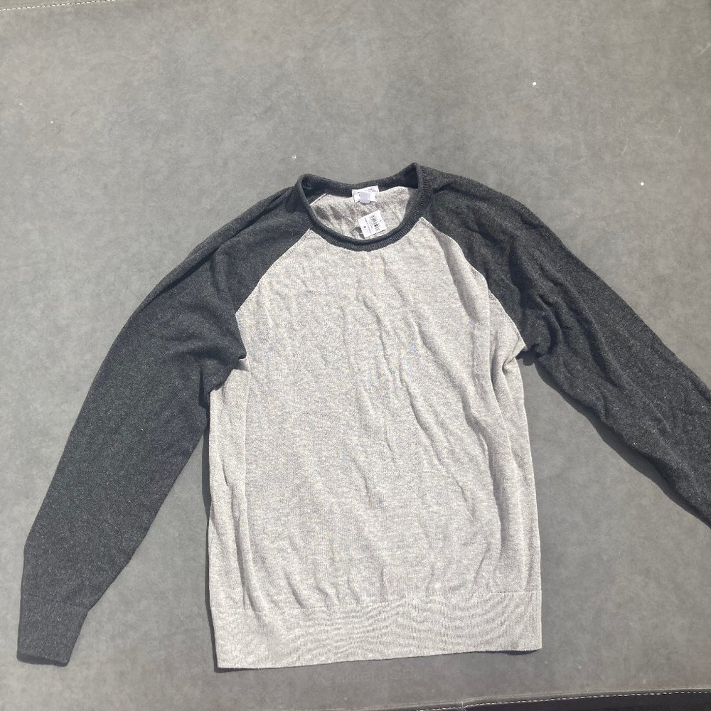 Brand New Gap Sweater
